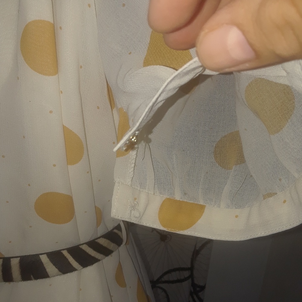 Dress - Picture 7 of 8